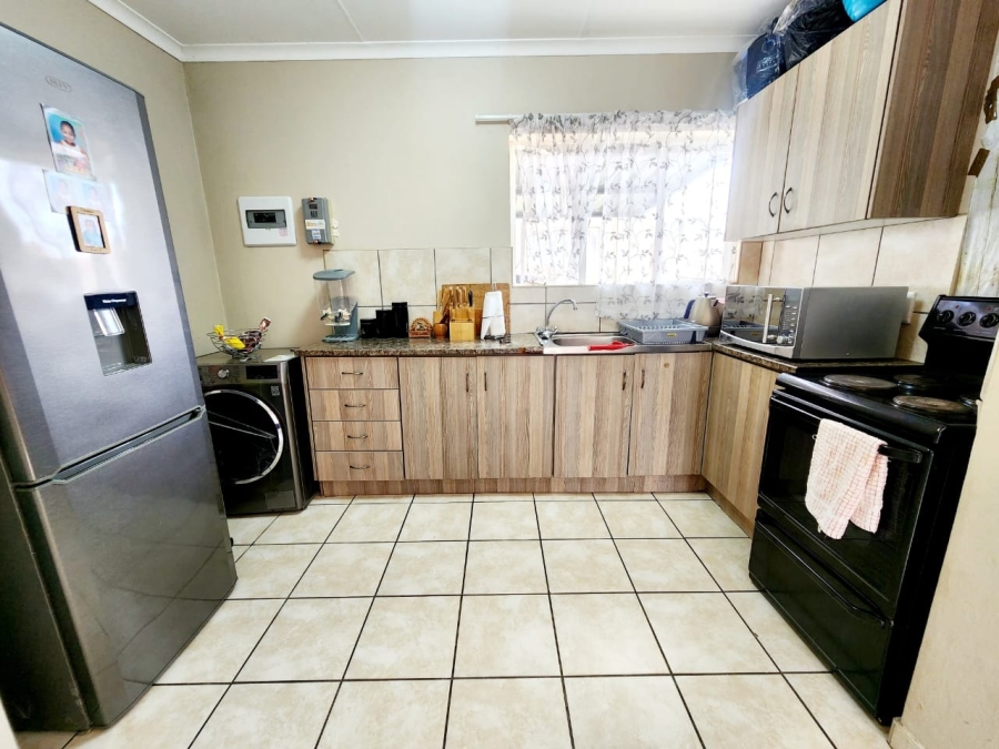 3 Bedroom Property for Sale in Waterkloof Hill Estate North West